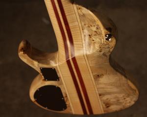 Singlecut Bass - Image 7