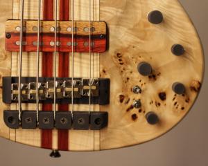Singlecut Bass - Image 1