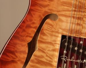 Roadmaster '56 Thinline - Image 1