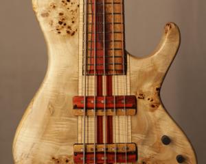 Singlecut Bass - Image 9
